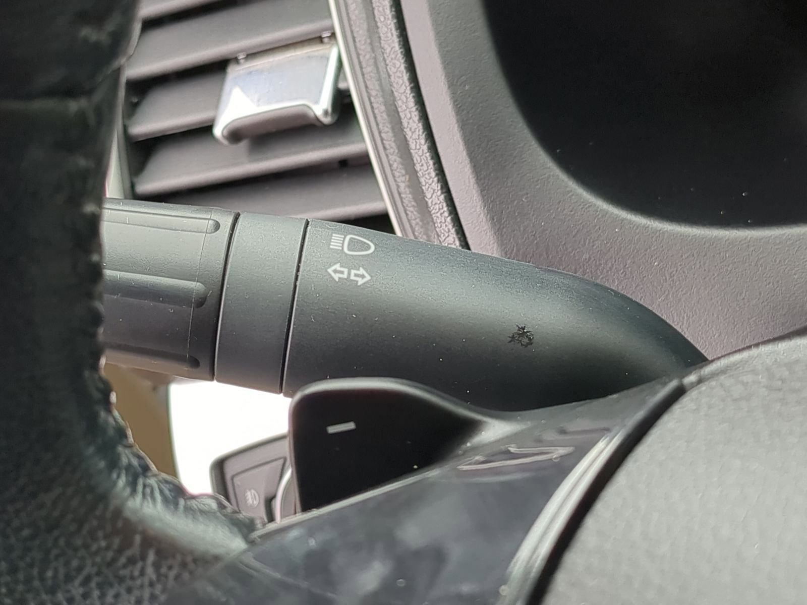 Certified 2017 Ford Explorer XLT w/ Equipment Group 202A image 35