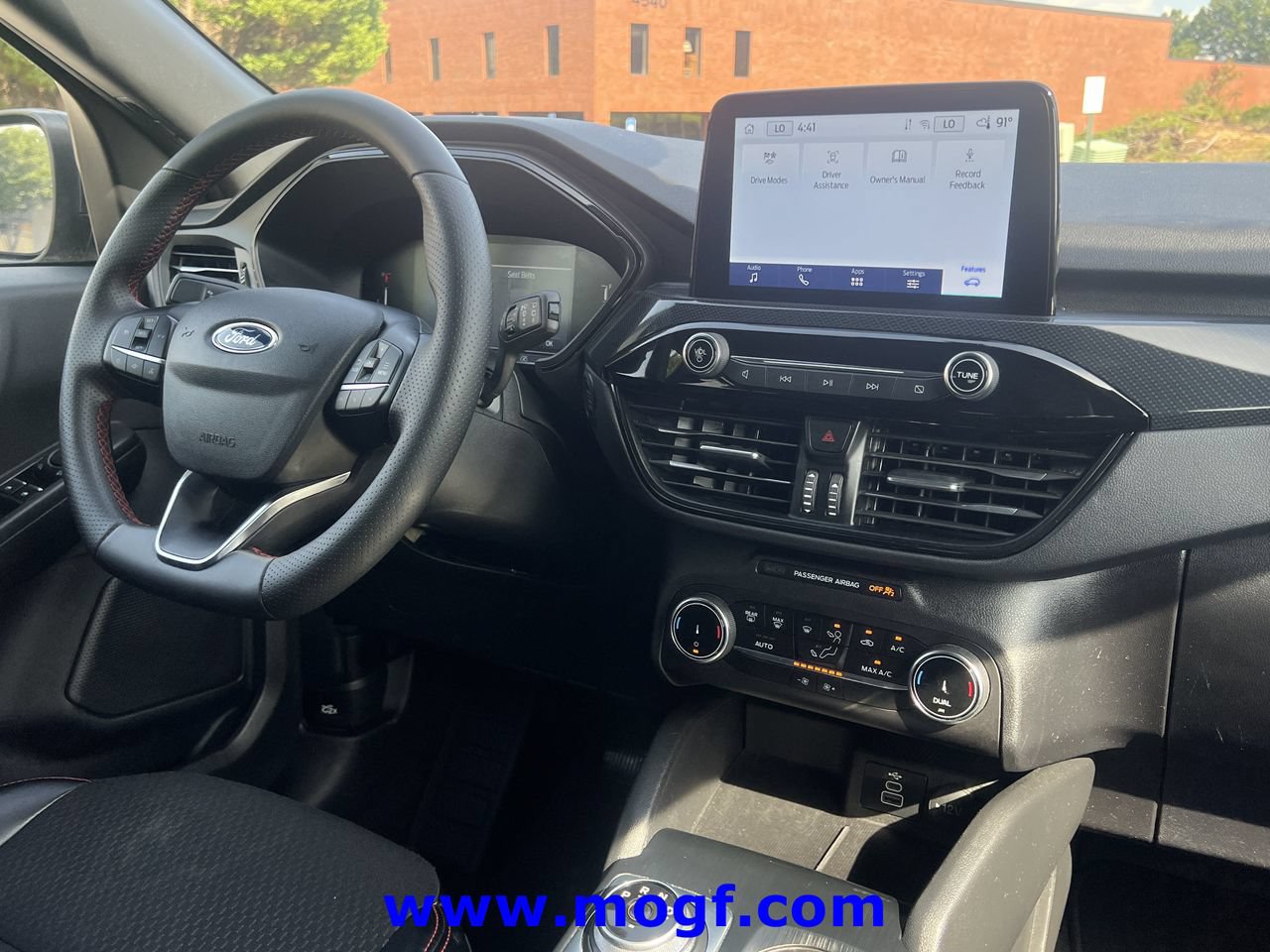Certified 2025 Ford Escape ST-Line FWD image 6