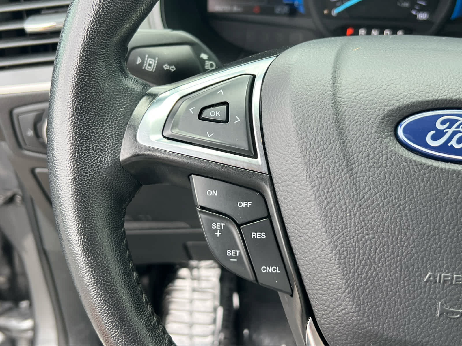 Certified 2024 Ford Edge SEL AWD/4WD image 31