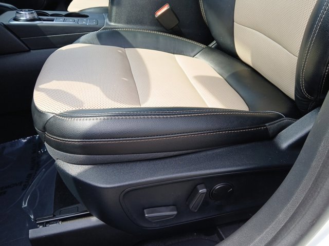 Certified 2021 Ford Escape Titanium w/ Titanium Premium Package FWD image 20