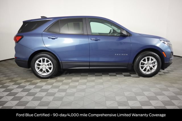 Used 2024 Chevrolet Equinox LS w/ LS Convenience Package AWD/4WD image 2