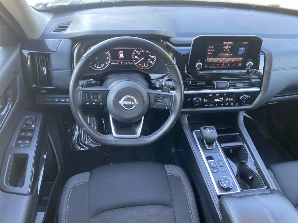 Used 2025 Nissan Pathfinder SV AWD/4WD image 16