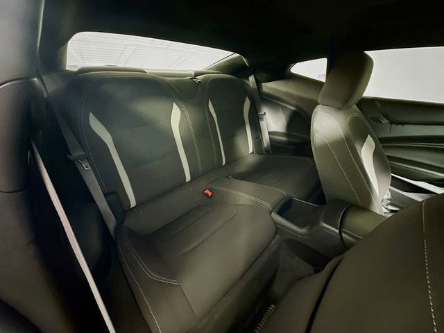 Used 2018 Chevrolet Camaro SS RWD image 28