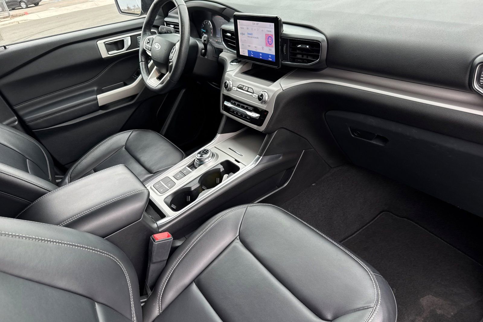 Certified 2023 Ford Explorer XLT w/ Equipment Group 202A image 19