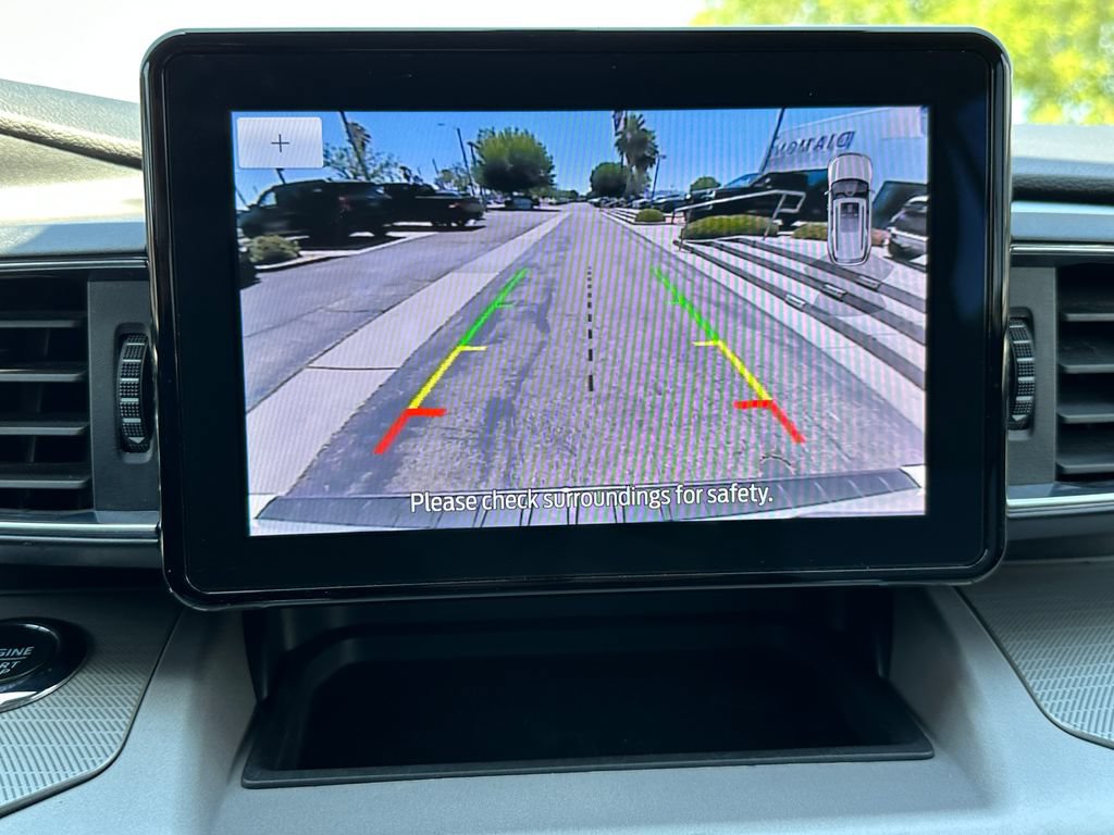 Certified 2023 Ford Explorer XLT w/ Equipment Group 202A RWD image 33