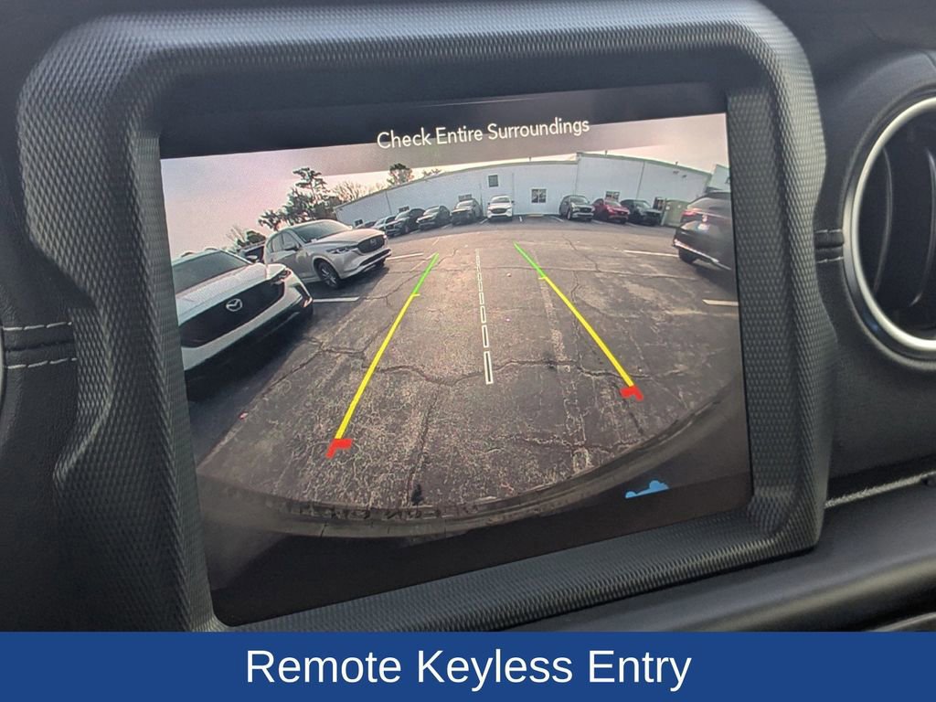 Used 2022 Jeep Wrangler Unlimited Sahara w/ Cold Weather Group image 21