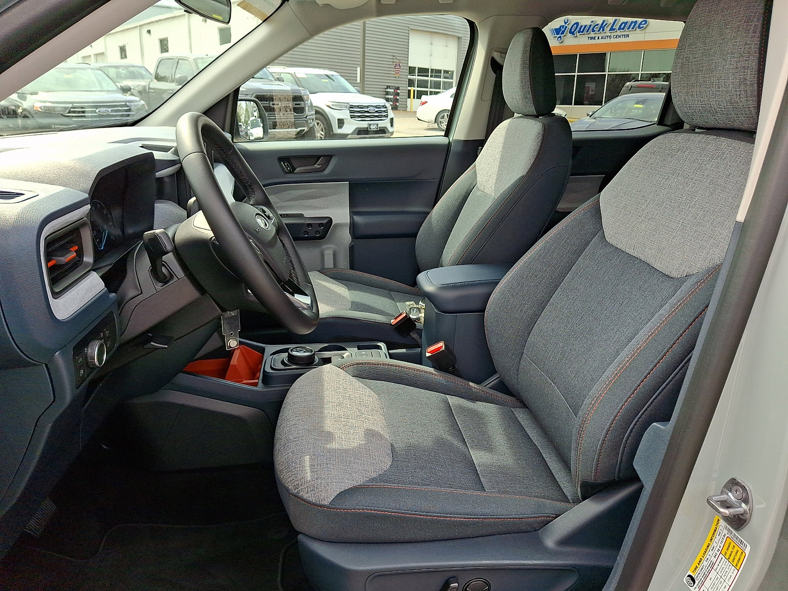 Certified 2024 Ford Maverick XLT w/ XLT Luxury Package image 17