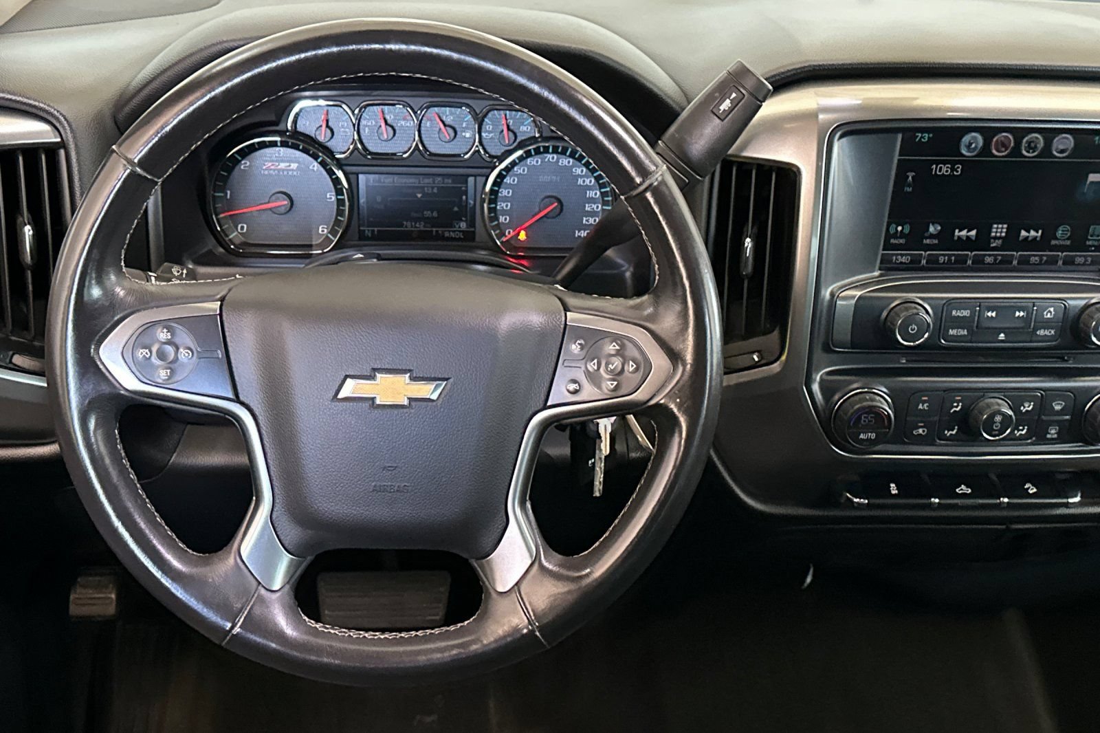Used 2018 Chevrolet Silverado 1500 LT w/ All Star Edition AWD/4WD image 14