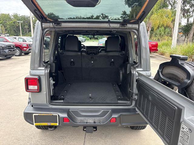 Used 2021 Jeep Wrangler Unlimited Sahara AWD/4WD image 30