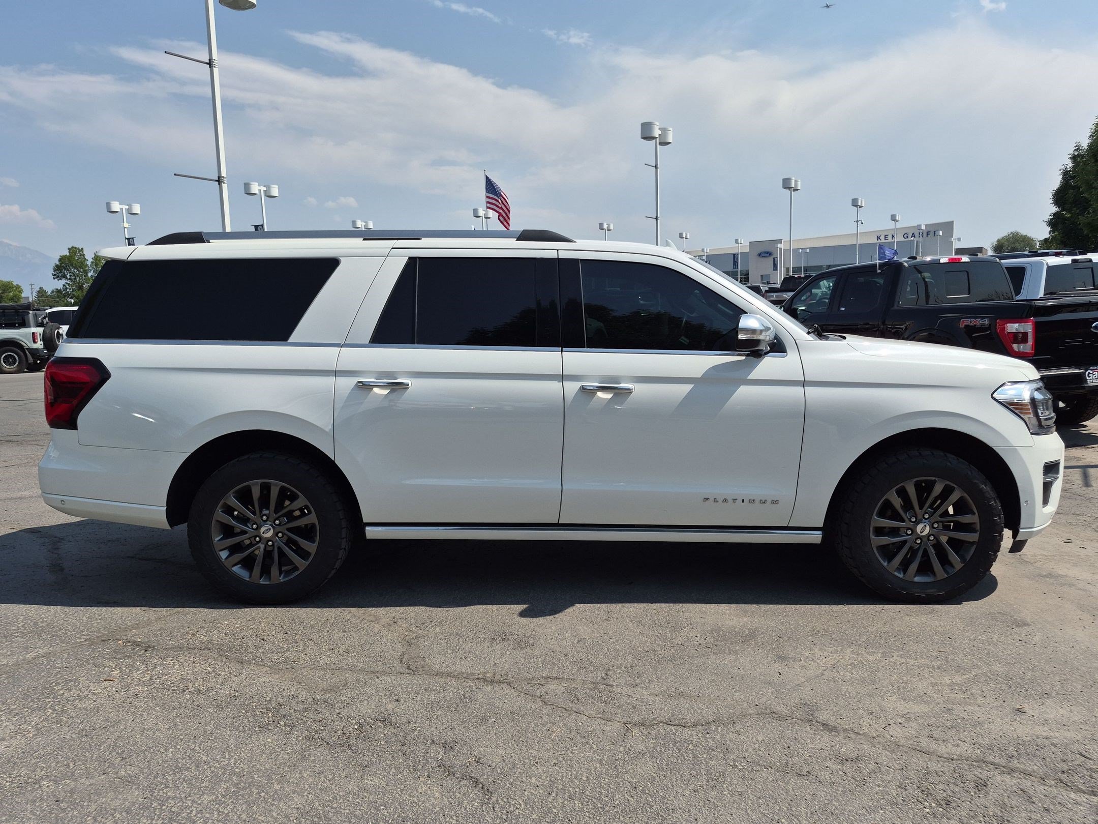 Certified 2024 Ford Expedition Max Platinum AWD/4WD image 2