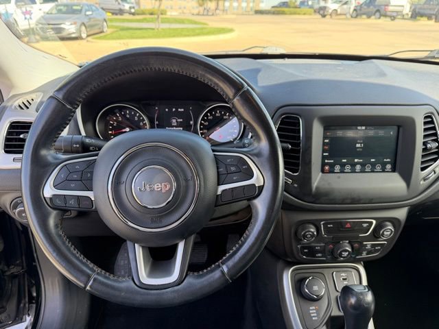 Used 2019 Jeep Compass Latitude image 12