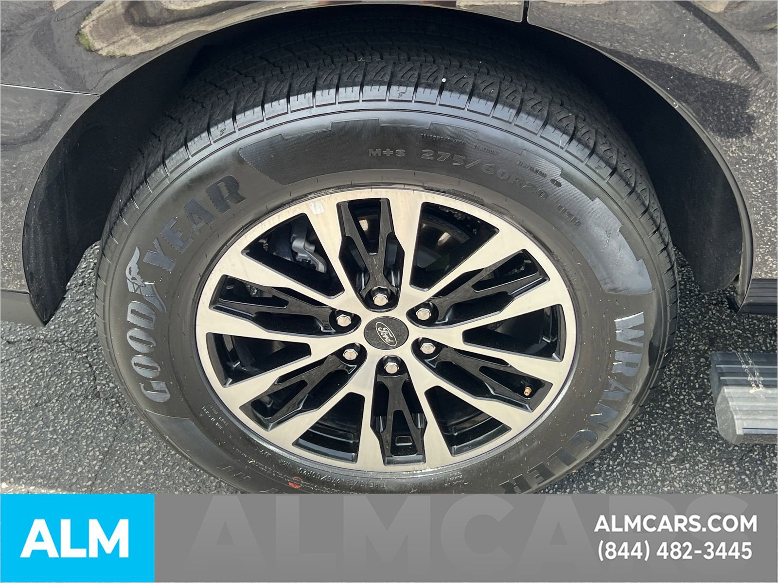 Certified 2025 Ford Expedition Platinum AWD/4WD image 22