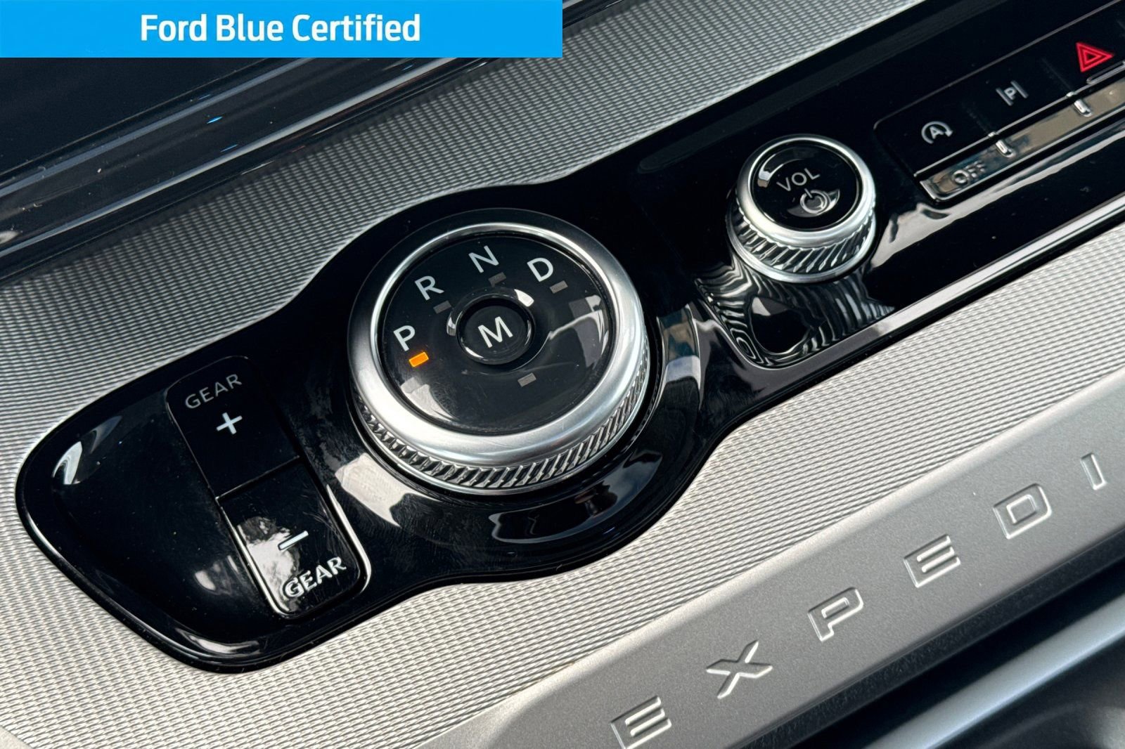 Certified 2025 Ford Expedition Active image 23