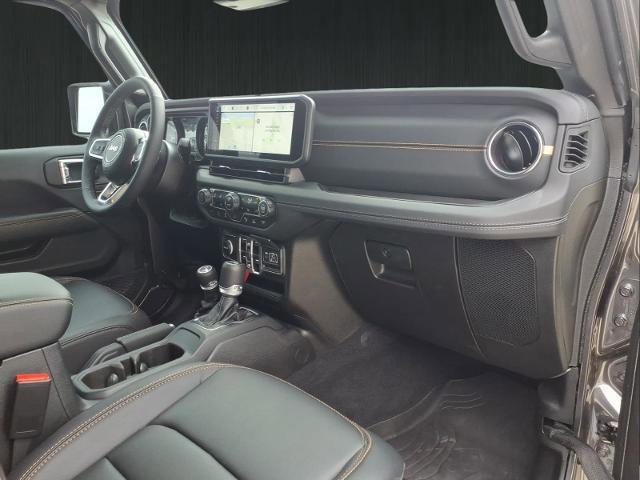 Used 2026 Jeep Wrangler Unlimited Sahara image 13