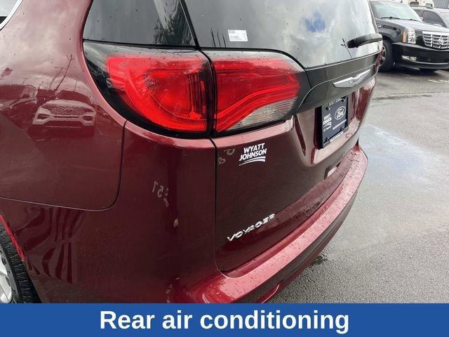 Used 2022 Chrysler Voyager LX FWD image 12