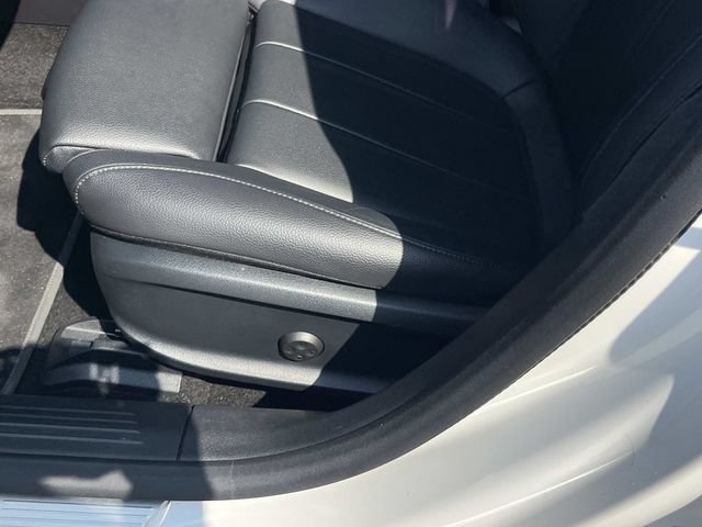 Used 2023 Mercedes-Benz CLA 250 image 32