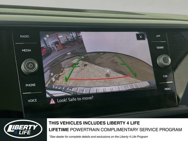 Used 2022 Volkswagen Taos SE image 13