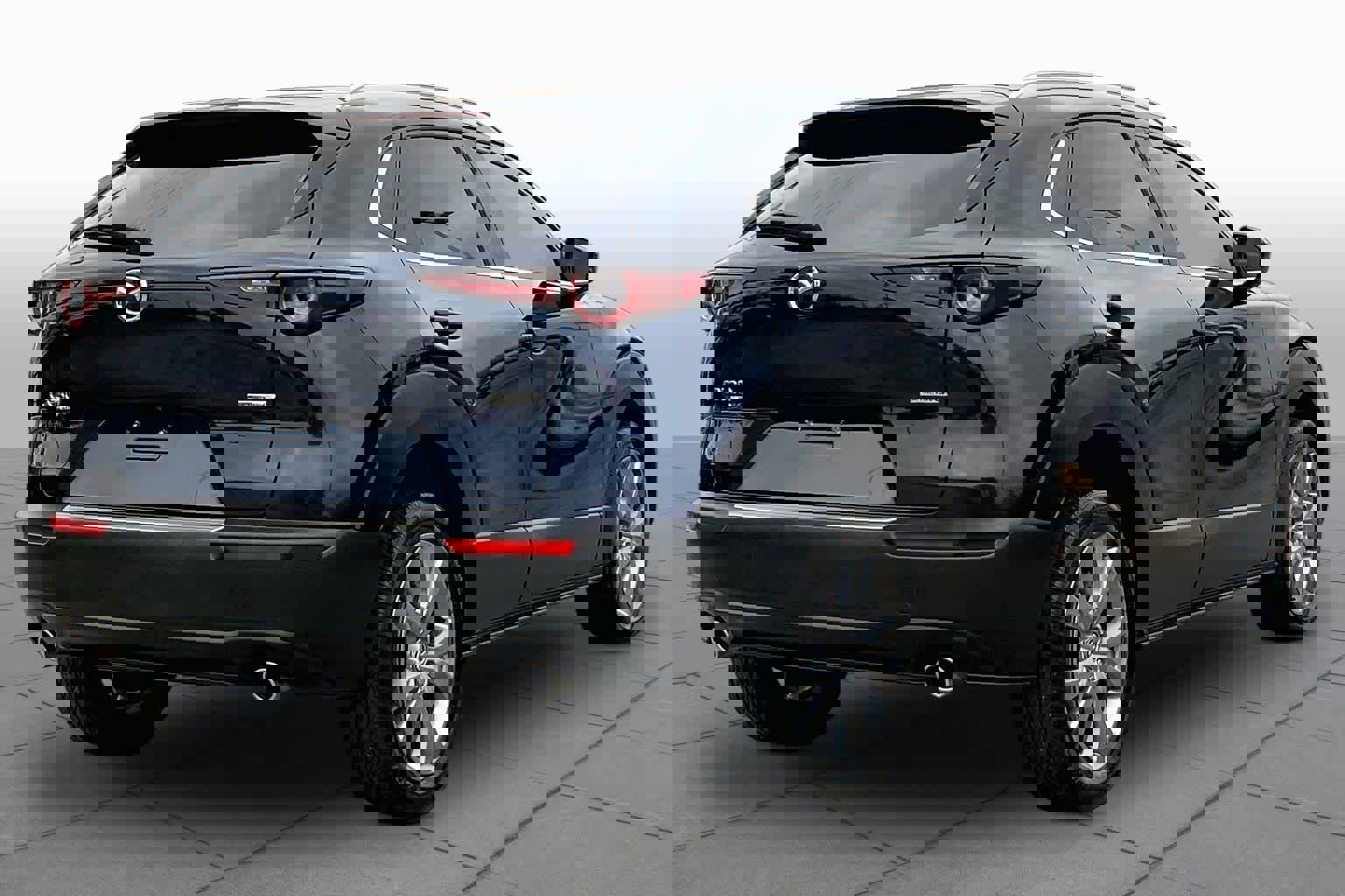 Used 2023 MAZDA CX-30 AWD 2.5 S w/ Preferred Package image 4