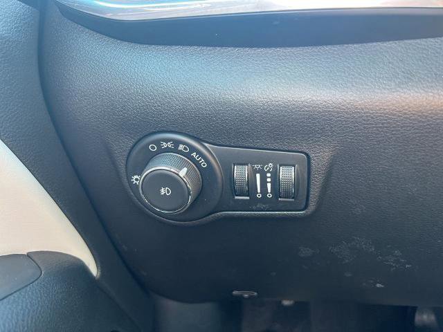 Used 2024 Jeep Compass Limited image 22