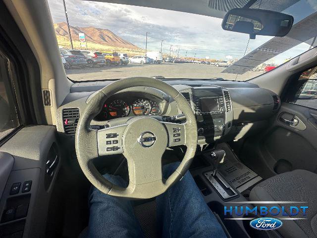 Used 2017 Nissan Frontier SV image 15