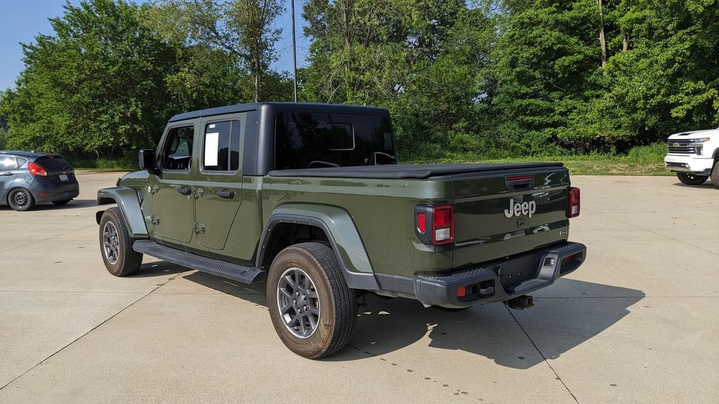 Used 2022 Jeep Gladiator Overland w/ Dual Top Group AWD/4WD image 5