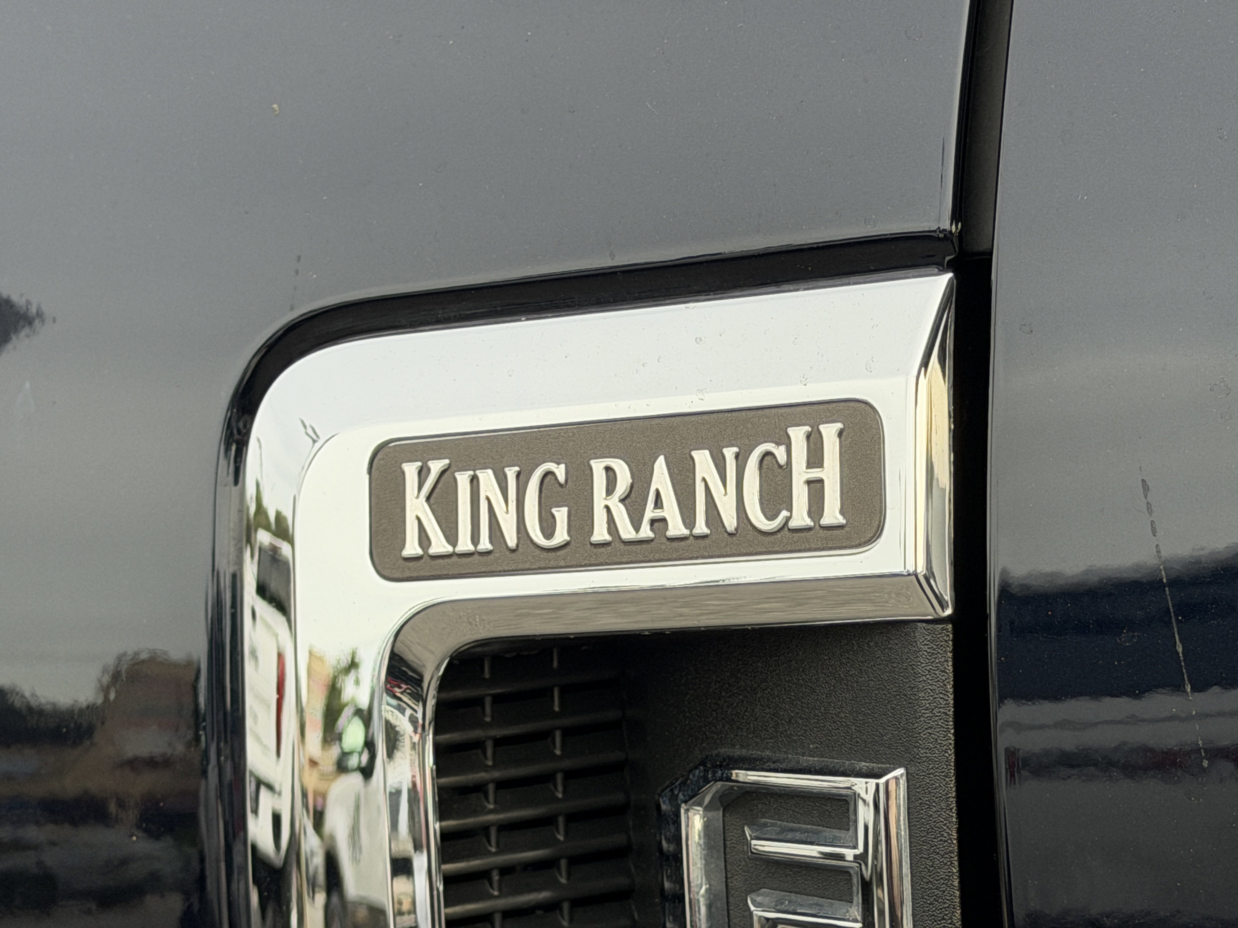 Certified 2022 Ford F350 King Ranch w/ Tremor Off-Road Package AWD/4WD image 10