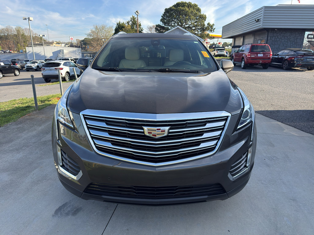 Used 2019 Cadillac XT5 Luxury image 2