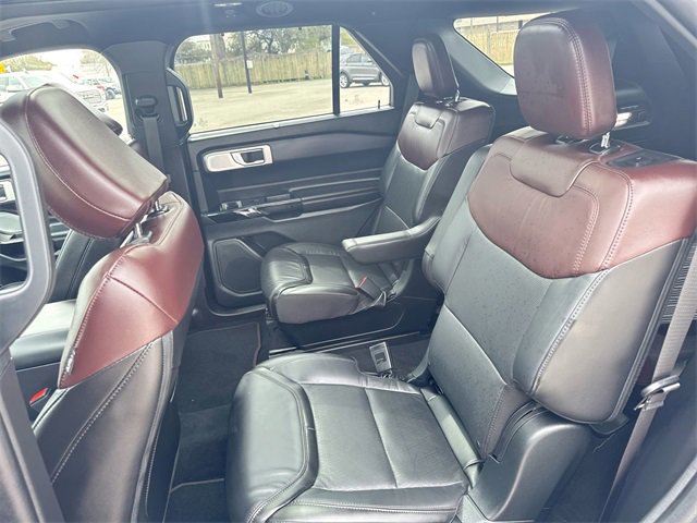 Certified 2023 Ford Explorer Platinum w/ Technology Package image 30