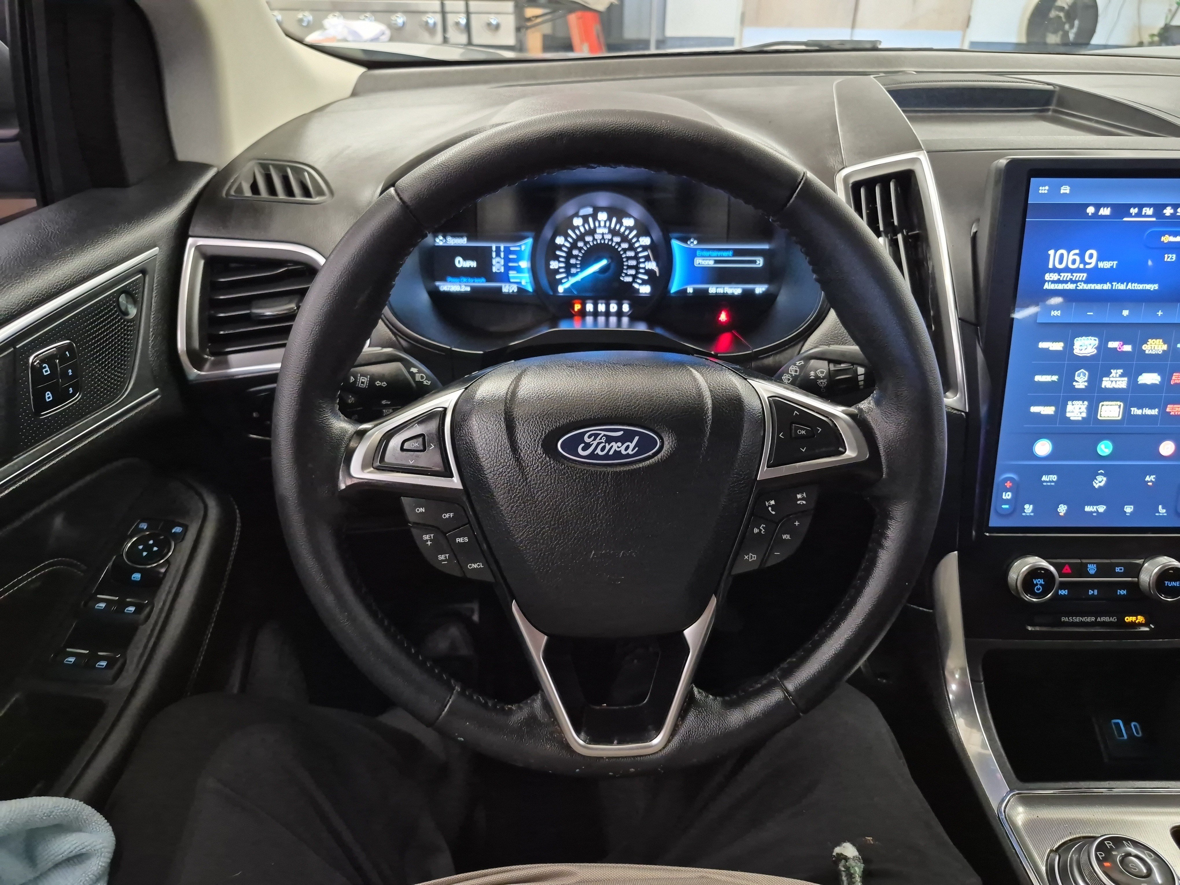 Certified 2024 Ford Edge Titanium AWD/4WD image 28