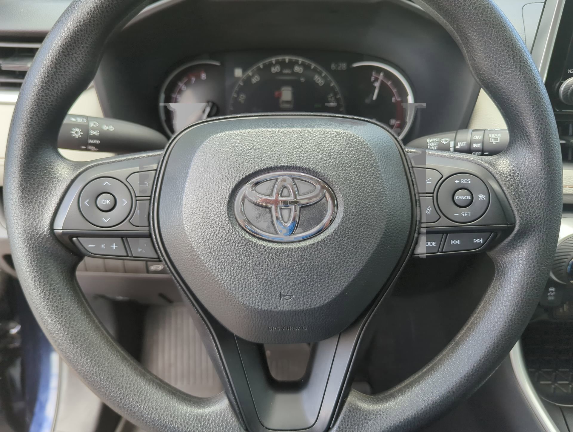 Used 2025 Toyota RAV4 XLE w/ Convenience Package image 65