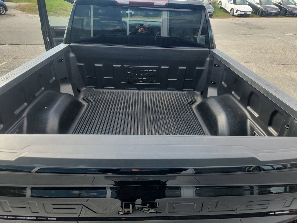 Used 2023 Chevrolet Silverado 1500 LTZ AWD/4WD image 21