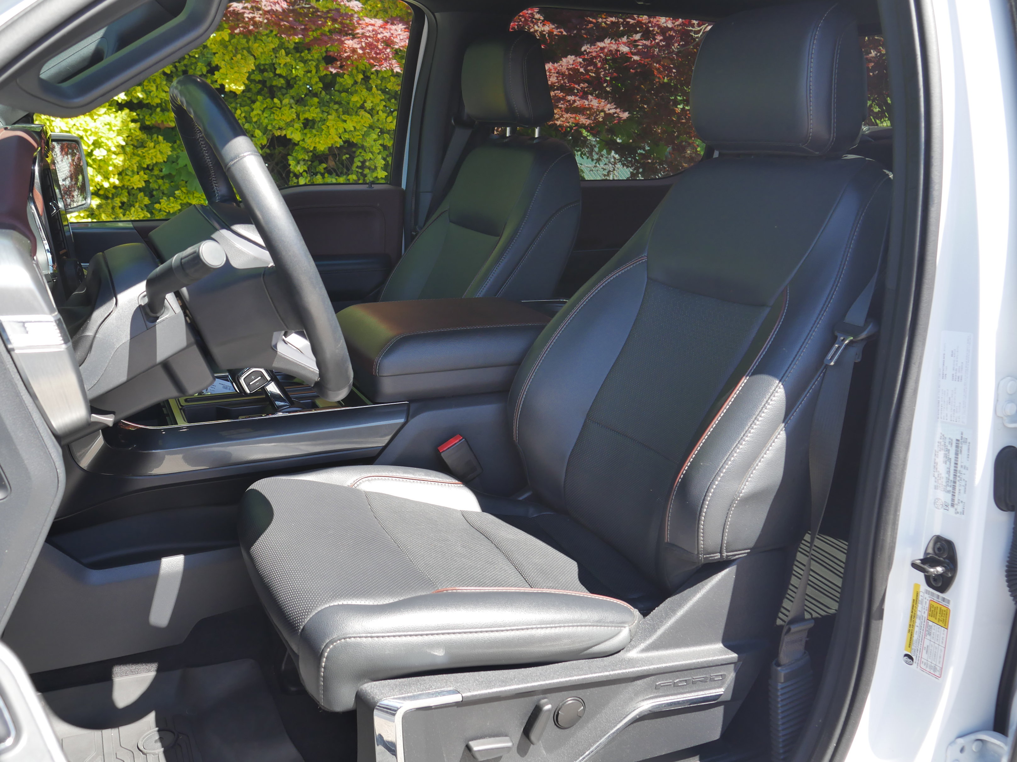 Certified 2023 Ford F150 Lariat w/ FX4 Off-Road Package AWD/4WD image 35
