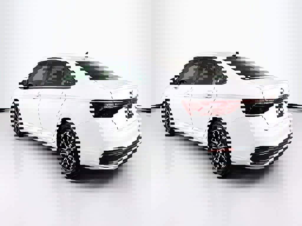 Used 2025 Volkswagen Jetta Sport image 3