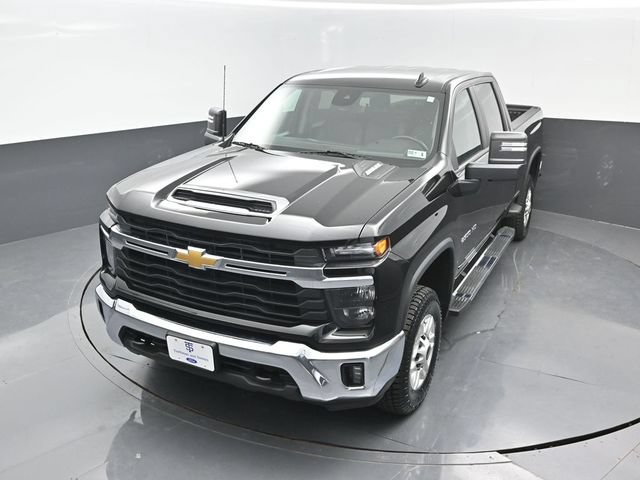 Used 2025 Chevrolet Silverado 2500 LT w/ Convenience Package AWD/4WD image 19