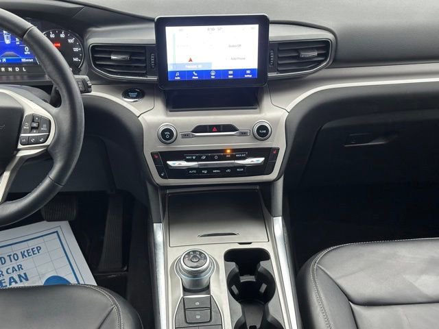 Certified 2023 Ford Explorer XLT w/ Equipment Group 202A AWD/4WD image 19
