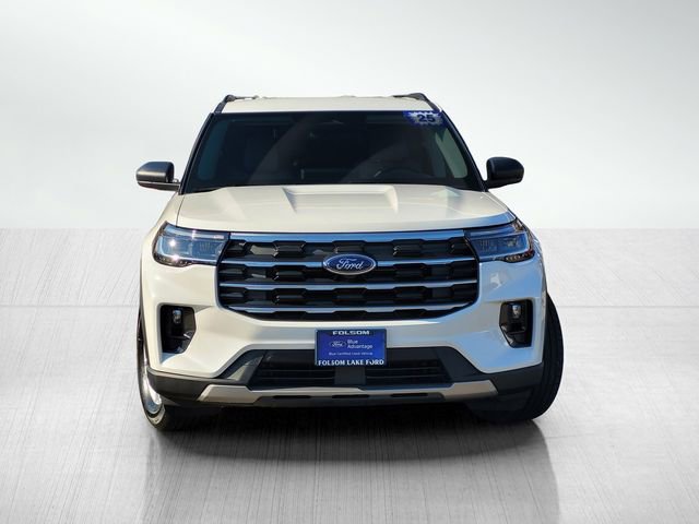 Certified 2025 Ford Explorer Active w/ Active Comfort Package image 2