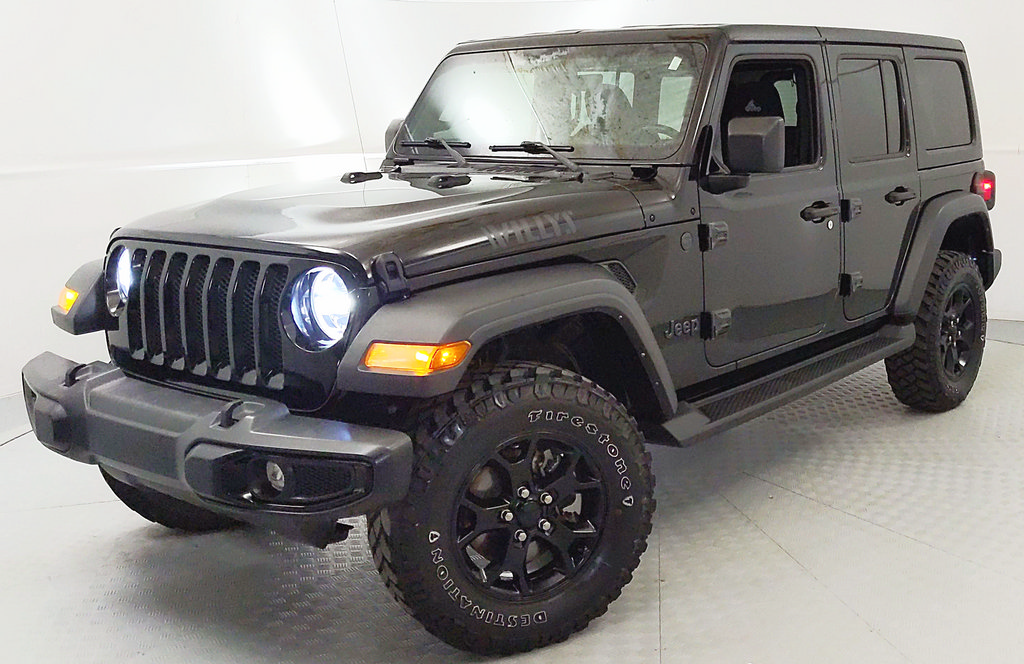 Used 2023 Jeep Wrangler Unlimited Sport AWD/4WD image 6