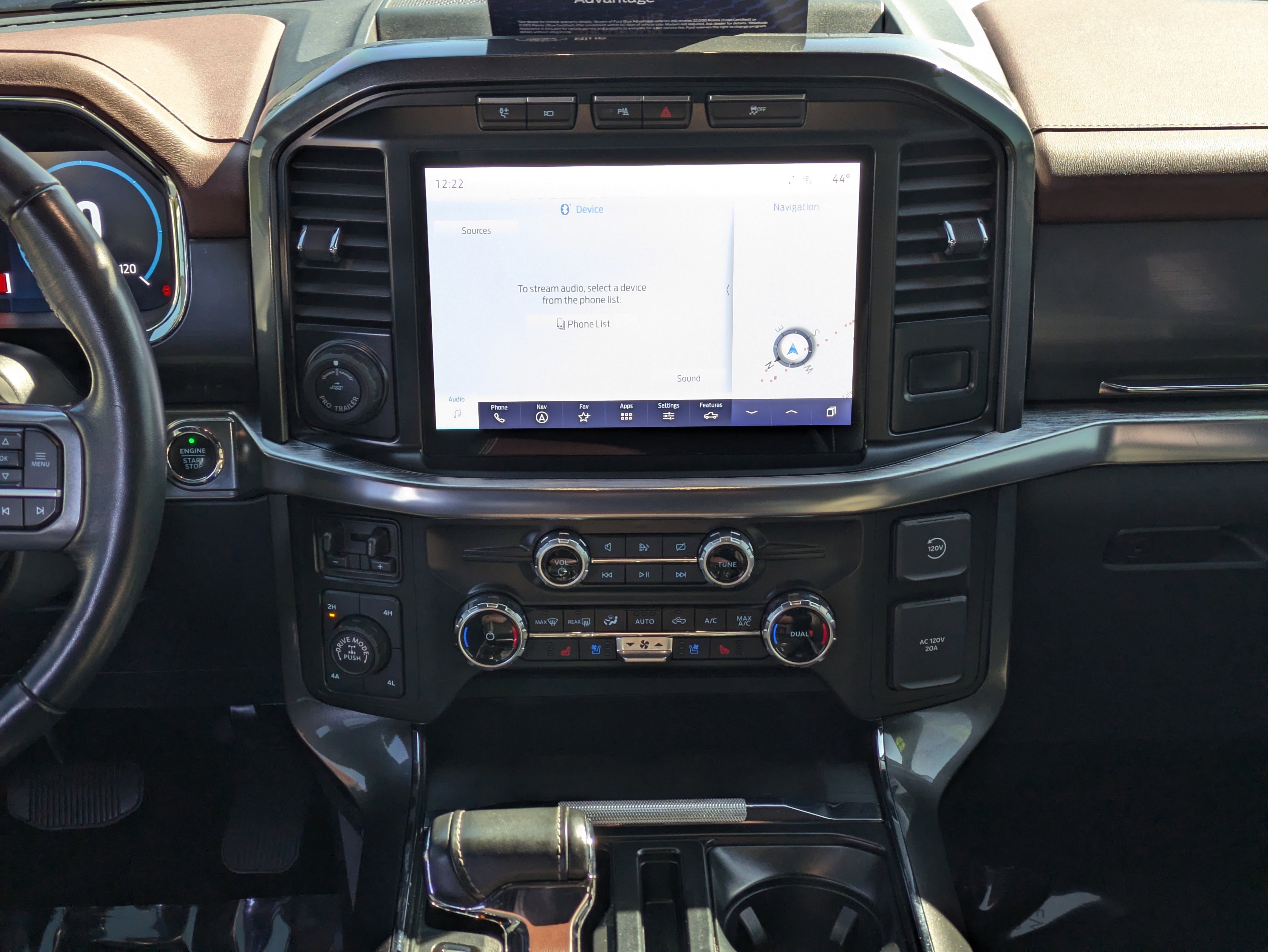 Certified 2023 Ford F150 Lariat w/ Equipment Group 502A High image 19