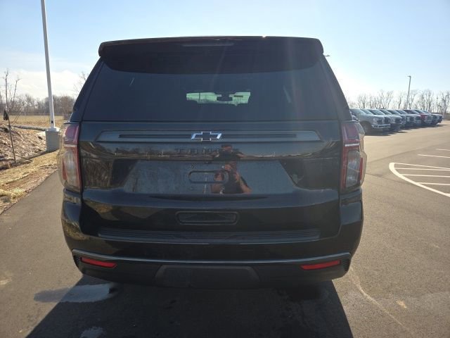 Used 2022 Chevrolet Tahoe Z71 w/ Z71 Off-Road Package image 3