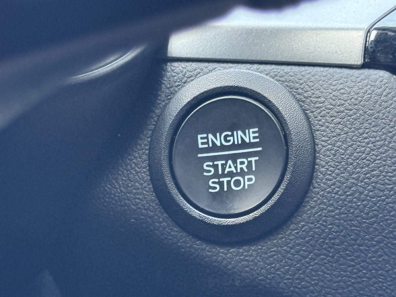 Certified 2024 Ford Escape Active AWD/4WD image 25