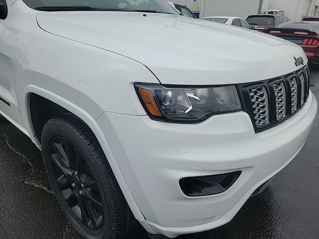 Used 2021 Jeep Grand Cherokee Laredo X image 21