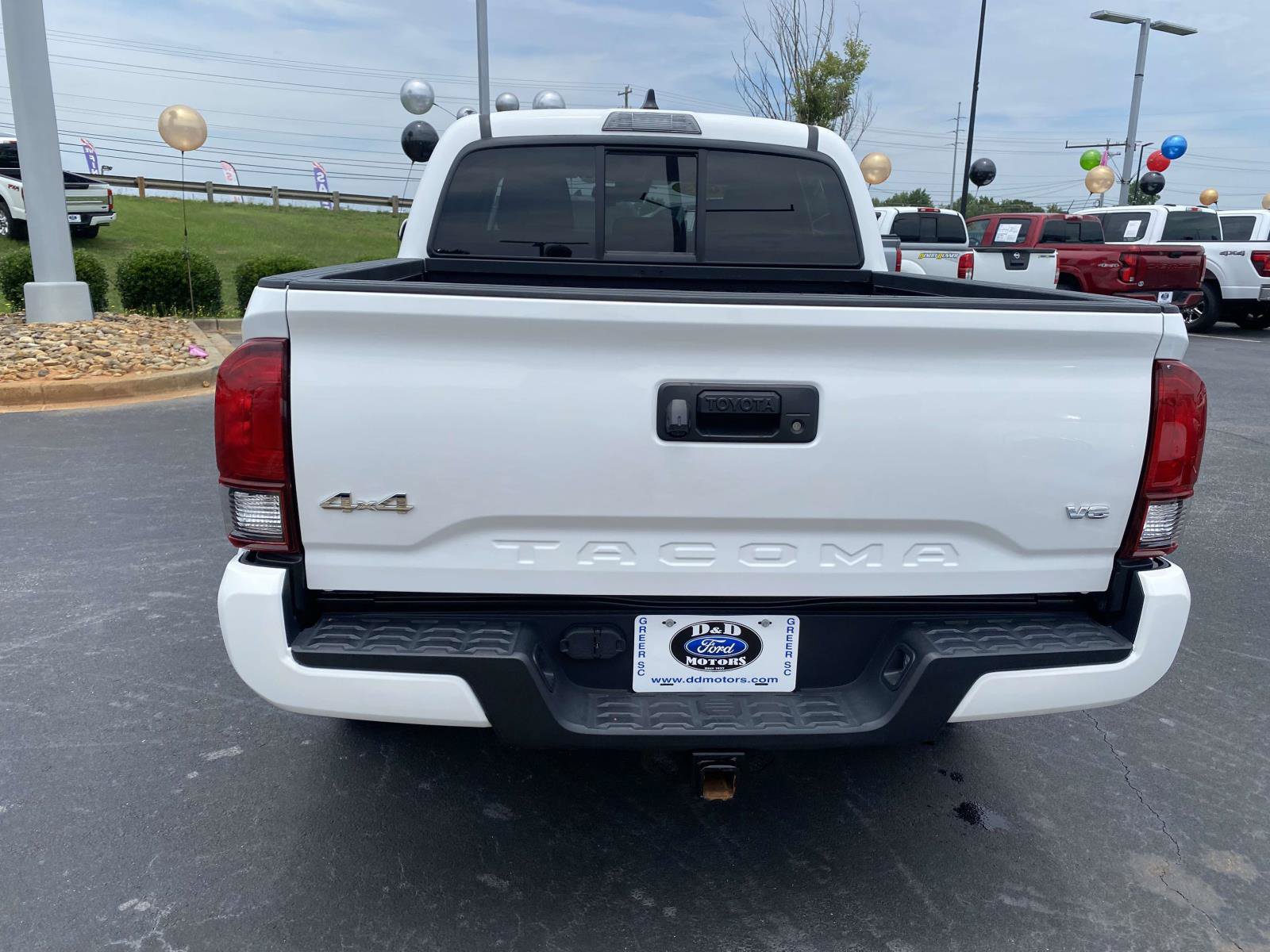 Used 2023 Toyota Tacoma SR AWD/4WD image 6