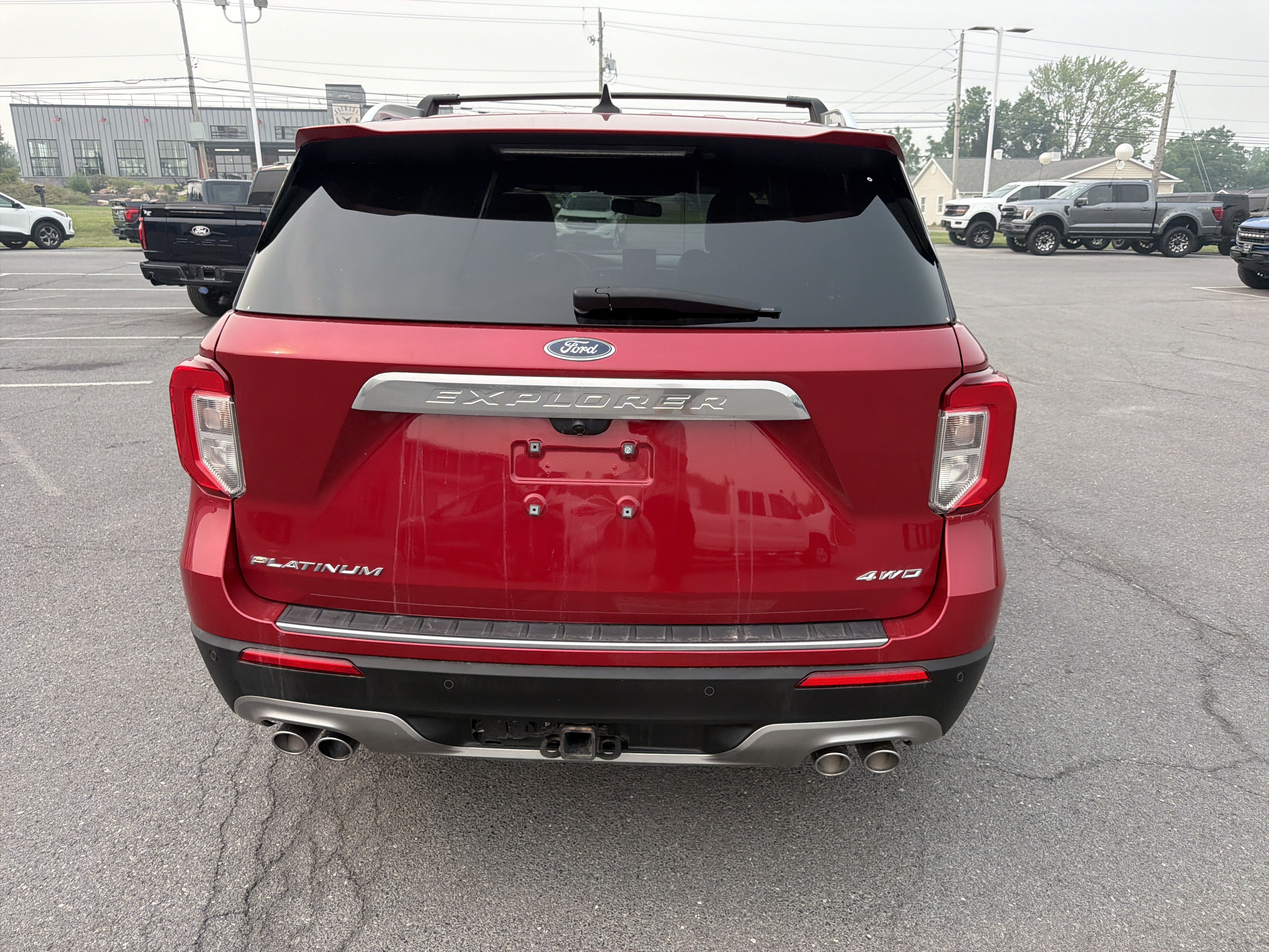 Certified 2022 Ford Explorer Platinum w/ Equipment Group 601A AWD/4WD image 4