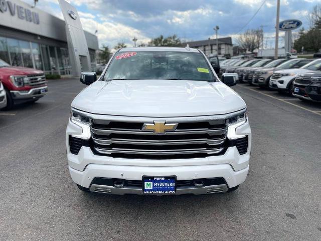 Used 2024 Chevrolet Silverado 1500 High Country w/ Technology Package AWD/4WD image 11