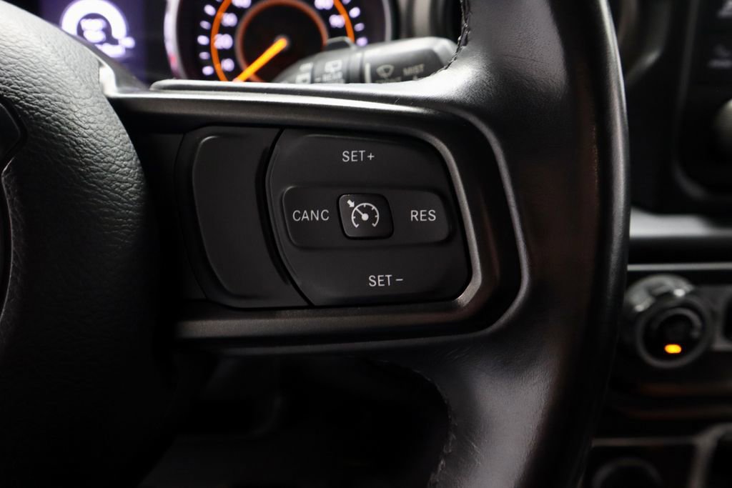 Used 2018 Jeep Wrangler Unlimited Sport S AWD/4WD image 28