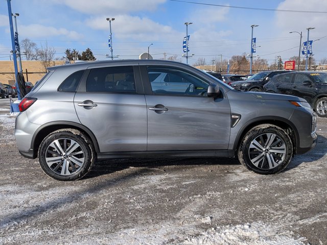 Used 2025 Mitsubishi Outlander Sport ES AWD/4WD image 3