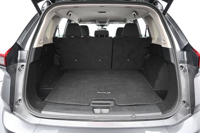 Used 2025 Nissan Rogue SV FWD image 27