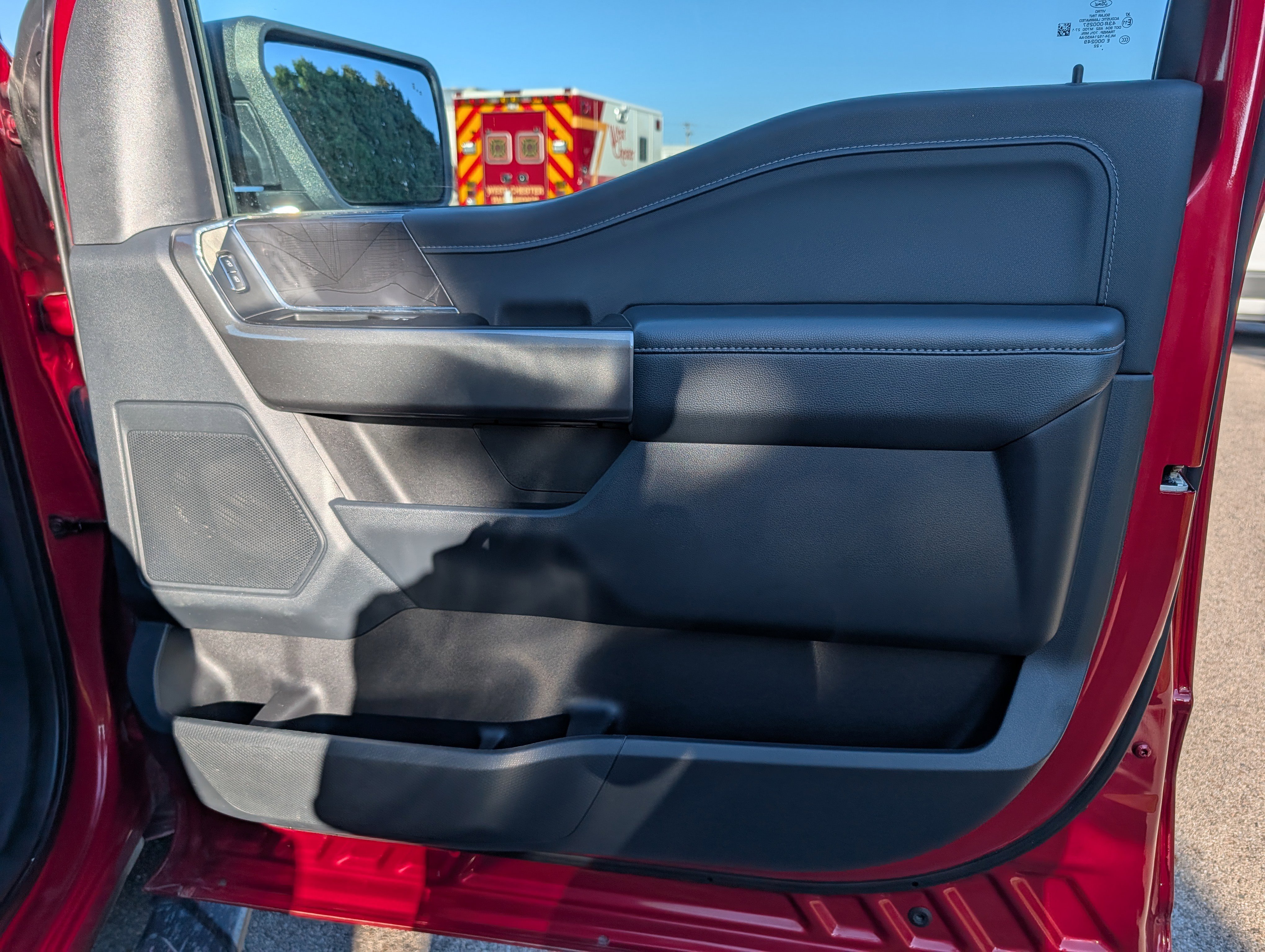 Certified 2022 Ford F150 XLT w/ Equipment Group 302A High image 35