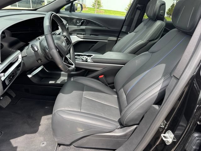 Used 2024 Cadillac Lyriq Sport AWD/4WD image 15