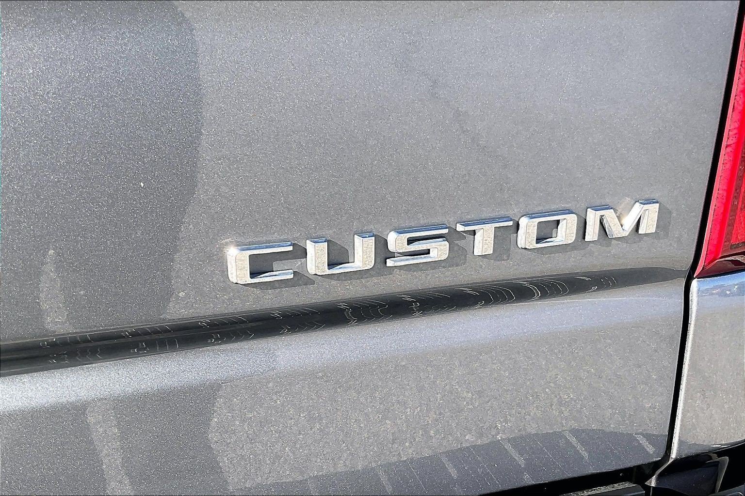 Used 2021 Chevrolet Silverado 1500 Custom AWD/4WD image 8